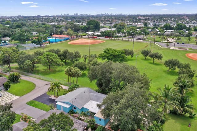 5081 SW 29TH Way, Dania Beach FL 33312 - Dania Beach, FL - Photo 5