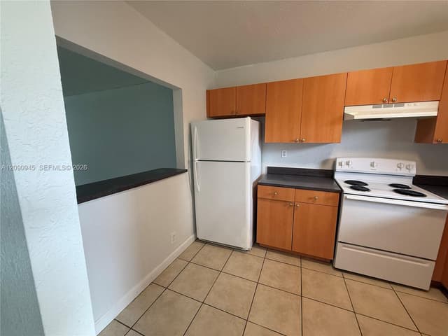4865 NW 9th Dr # 4865, Plantation FL 33317 - Plantation, FL - Photo 2