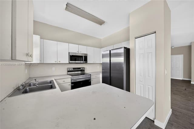 2665 NE 4th St # 204, Homestead FL 33033 - Homestead, FL - Photo 3