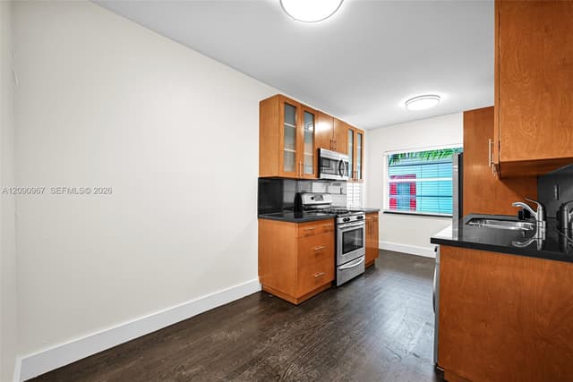 846 Jefferson Ave # 8, Miami Beach FL 33139 - Miami Beach, FL - Photo 6