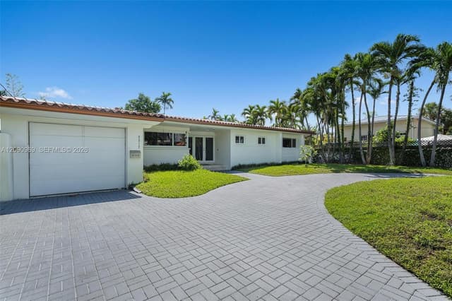 9217 Bay Dr, Surfside FL 33154 - Surfside, FL - Photo 4