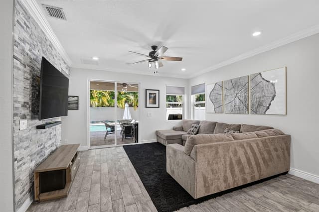 4065 Tomoka Drive, Lake Worth FL 33462 - Lake Worth, FL - Photo 6