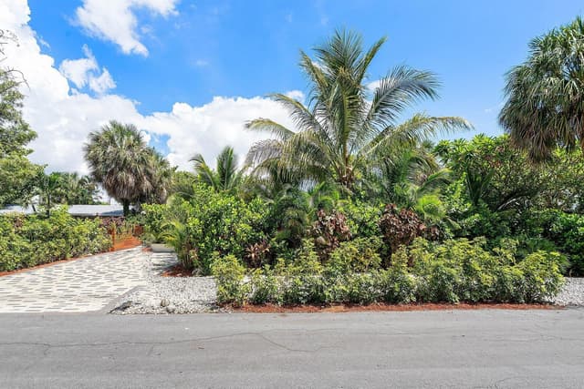 2041 NE 30th Street, Fort Lauderdale FL 33306 - Fort Lauderdale, FL - Photo 3