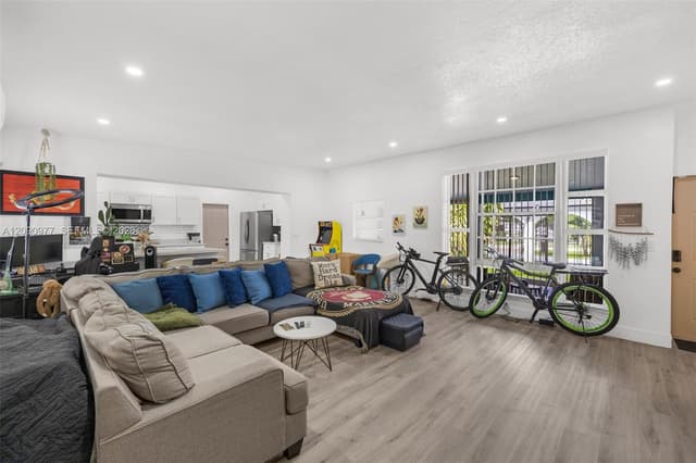 314 NW 106th St, Miami FL 33150 - Miami, FL - Photo 6