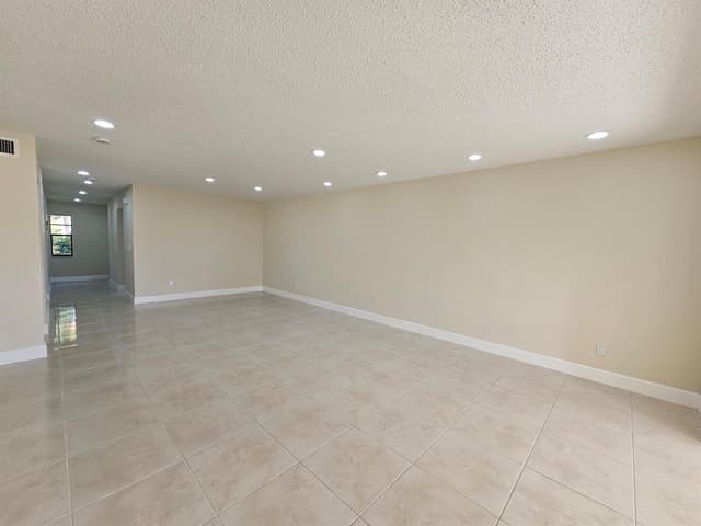 21815 Arriba Real # 12e, Boca Raton FL 33433 - Boca Raton, FL - Photo 6