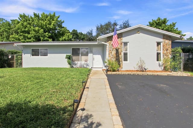 3130 N 72nd Terrace, Hollywood FL 33024 - Hollywood, FL - Photo 2