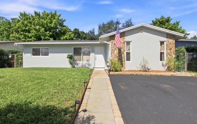 3130 N 72nd Terrace, Hollywood FL 33024 - Hollywood, FL - Photo 1
