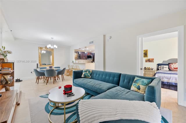 323 Navarre Ave # 101, Coral Gables FL 33134 - Coral Gables, FL - Photo 2