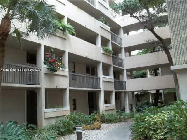 6800 Cypress Rd # 411, Plantation FL 33317 - Plantation, FL - Photo 1