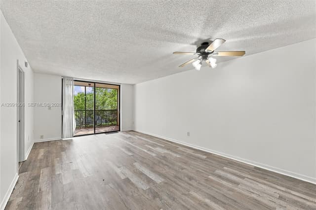 6800 Cypress Rd # 411, Plantation FL 33317 - Plantation, FL - Photo 5