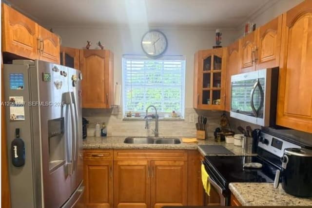 2630 De Soto Dr, Miramar FL 33023 - Miramar, FL - Photo 6