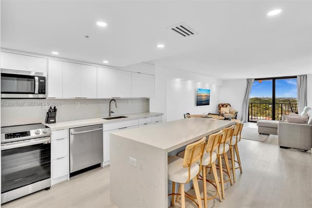 2625 Collins Ave # 1109, Miami Beach FL 33140 - Miami Beach, FL - Photo 7