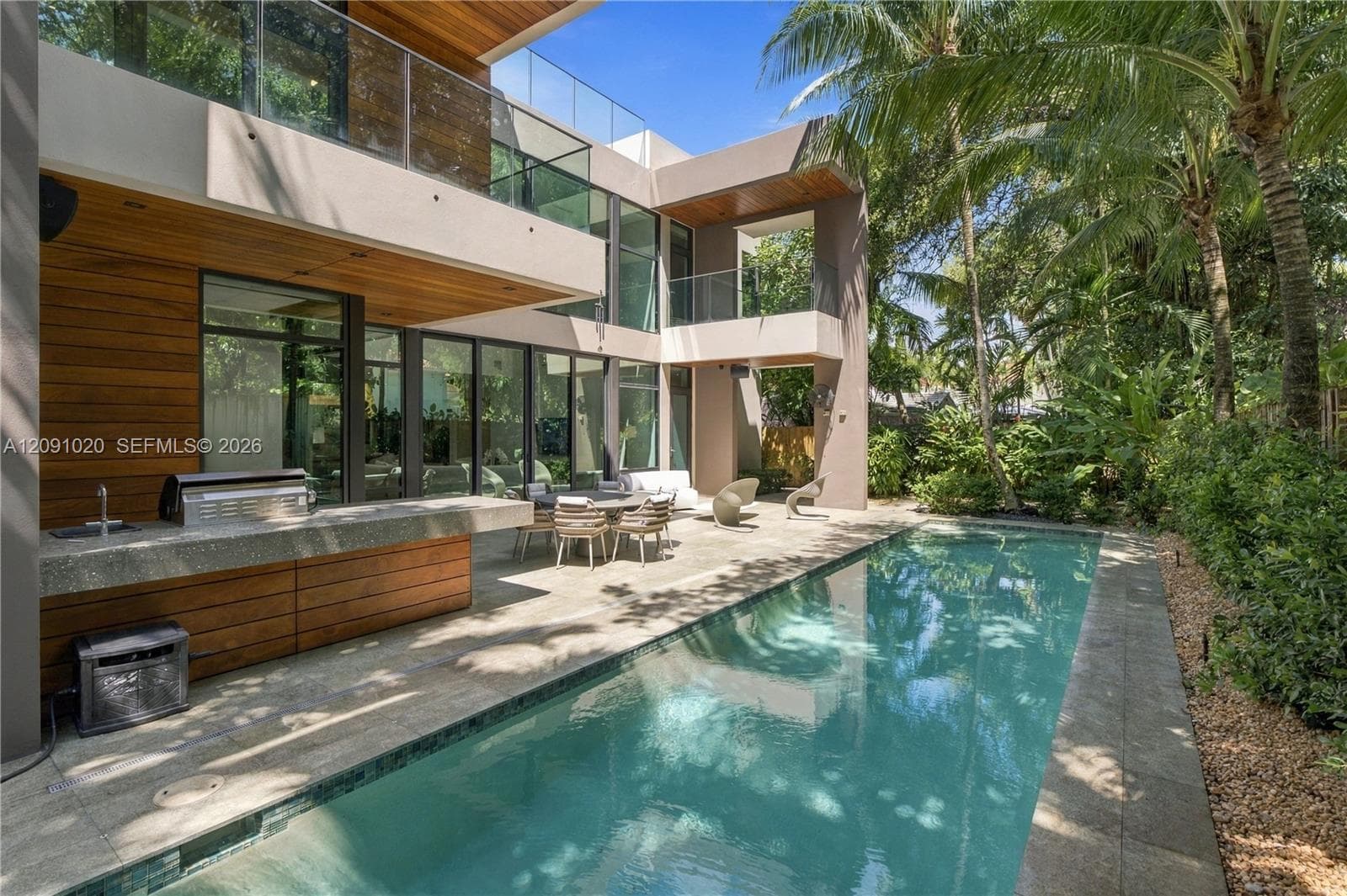 2803 Crystal Ct, Miami FL 33133 - Miami, FL - Photo 1
