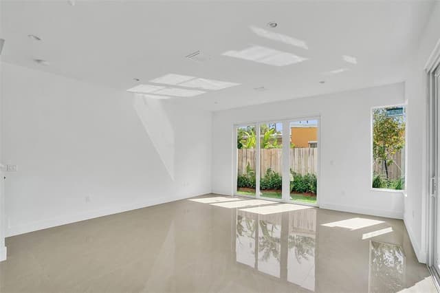 815 NE 17th Avenue # 5, Fort Lauderdale FL 33304 - Fort Lauderdale, FL - Photo 7