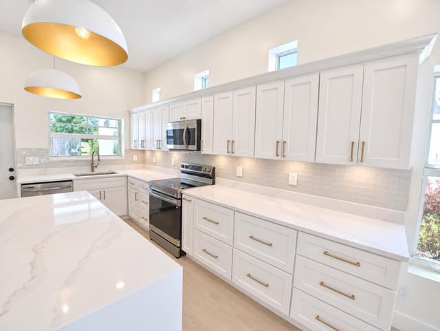 520 38TH Street, West Palm Beach FL 33407 - West Palm Beach, FL - Photo 7