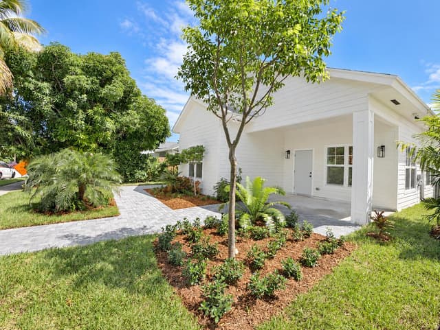 520 38TH Street, West Palm Beach FL 33407 - West Palm Beach, FL - Photo 4