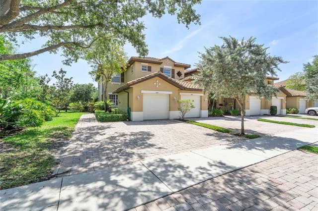 8140 NW 128th Lane # A, Parkland FL 33076 - Parkland, FL - Photo 2