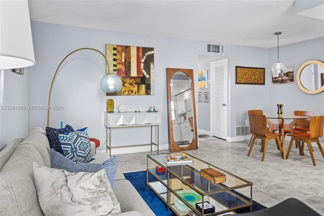 1720 Jefferson St # 407, Hollywood FL 33020 - Hollywood, FL - Photo 5