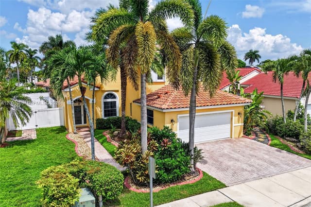 18611 NW 11th St, Pembroke Pines FL 33029 - Pembroke Pines, FL - Photo 3