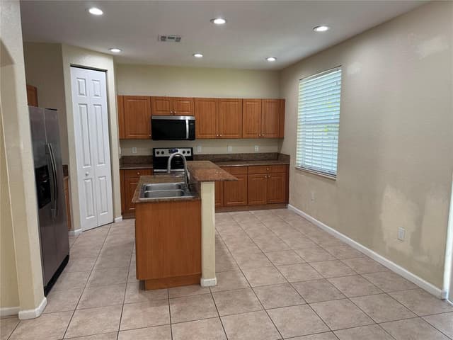 8531 SW 25TH Court # 103, Miramar FL 33025 - Miramar, FL - Photo 4