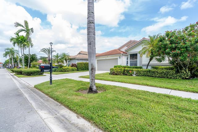 9847 Harbour Lake Circle, Boynton Beach FL 33437 - Boynton Beach, FL - Photo 3