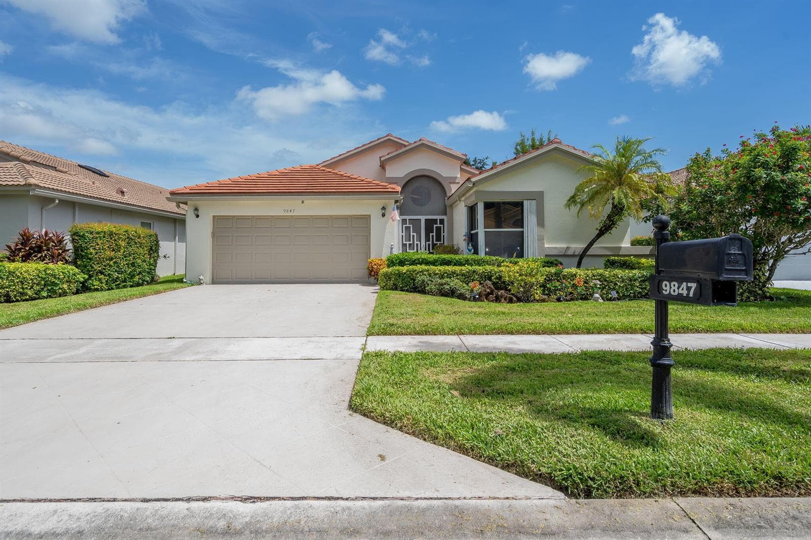 9847 Harbour Lake Circle, Boynton Beach FL 33437 - Boynton Beach, FL - Photo 1