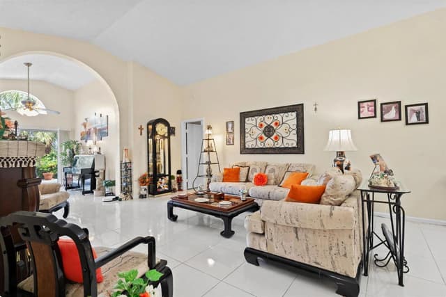 9847 Harbour Lake Circle, Boynton Beach FL 33437 - Boynton Beach, FL - Photo 4