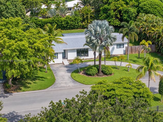 9401 SW 82nd Ave, Miami FL 33156 - Miami, FL - Photo 4