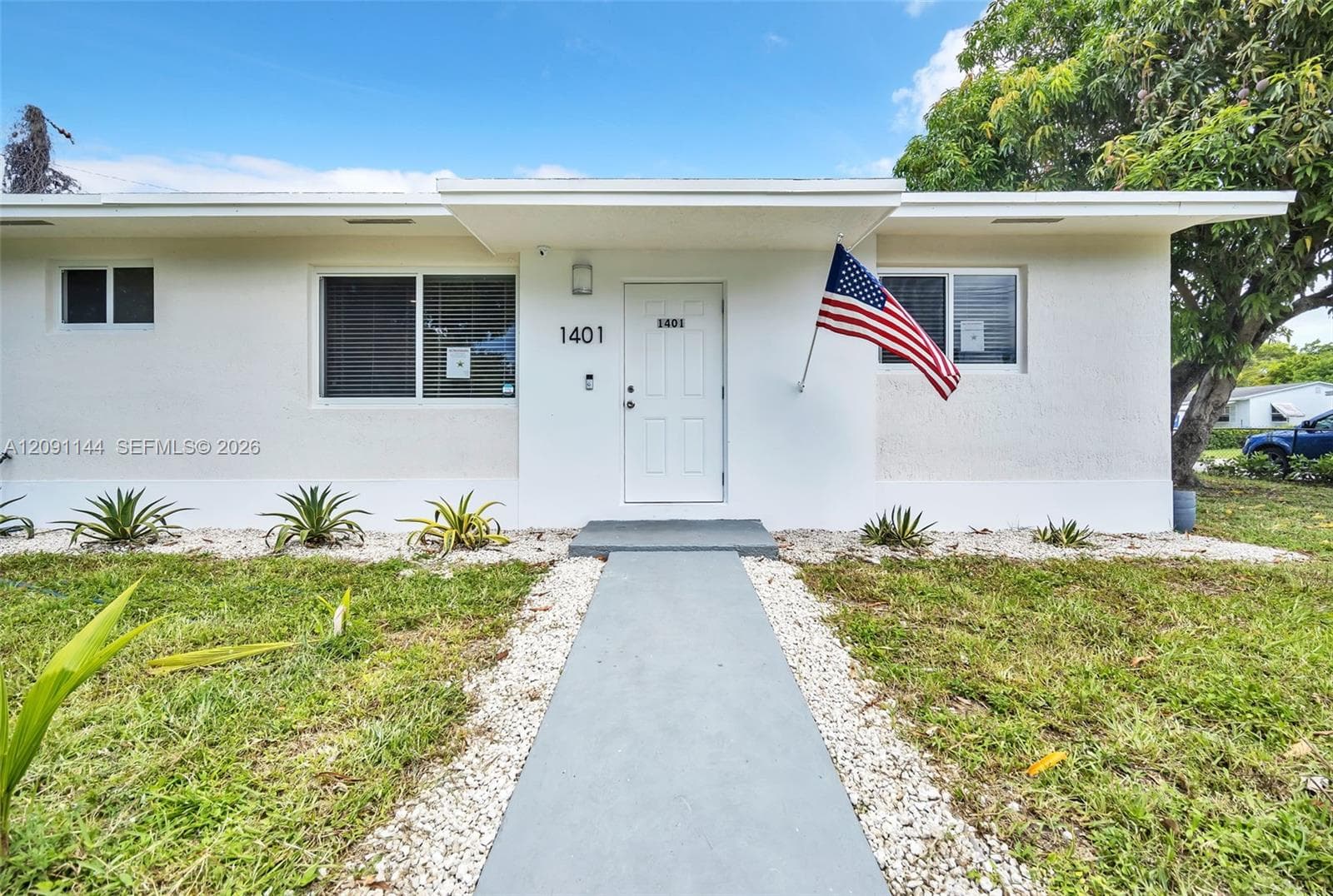 1401 NE 152nd St, North Miami Beach FL 33162 - North Miami Beach, FL - Photo 1