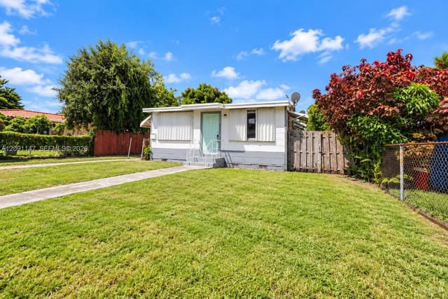526 NW 44th Ave, Miami FL 33126 - Miami, FL - Photo 3