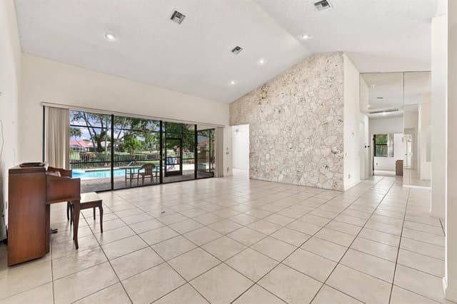 10695 STONEBRIDGE Boulevard, Boca Raton FL 33498 - Boca Raton, FL - Photo 7