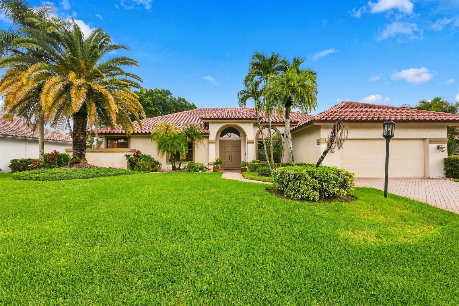 10695 STONEBRIDGE Boulevard, Boca Raton FL 33498