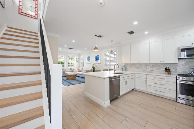 331 October Street, Palm Beach Gardens FL 33410 - Palm Beach Gardens, FL - Photo 5