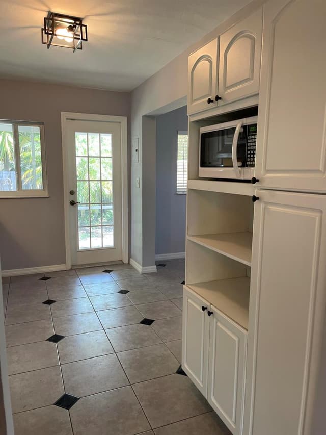 5433 NE 5TH Avenue, Oakland Park FL 33334 - Oakland Park, FL - Photo 5