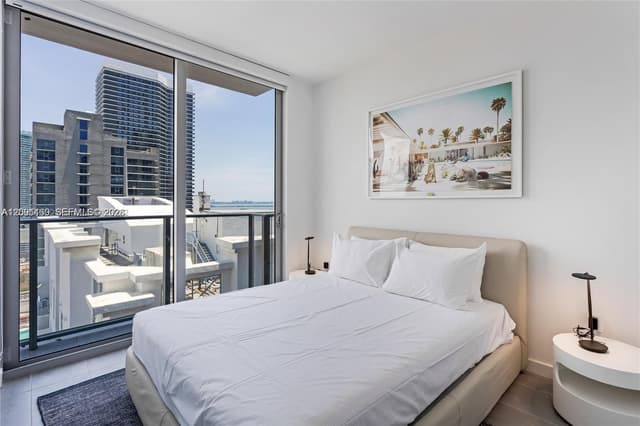 227 NE 2nd St # 2806, Miami FL 33132 - Miami, FL - Photo 6