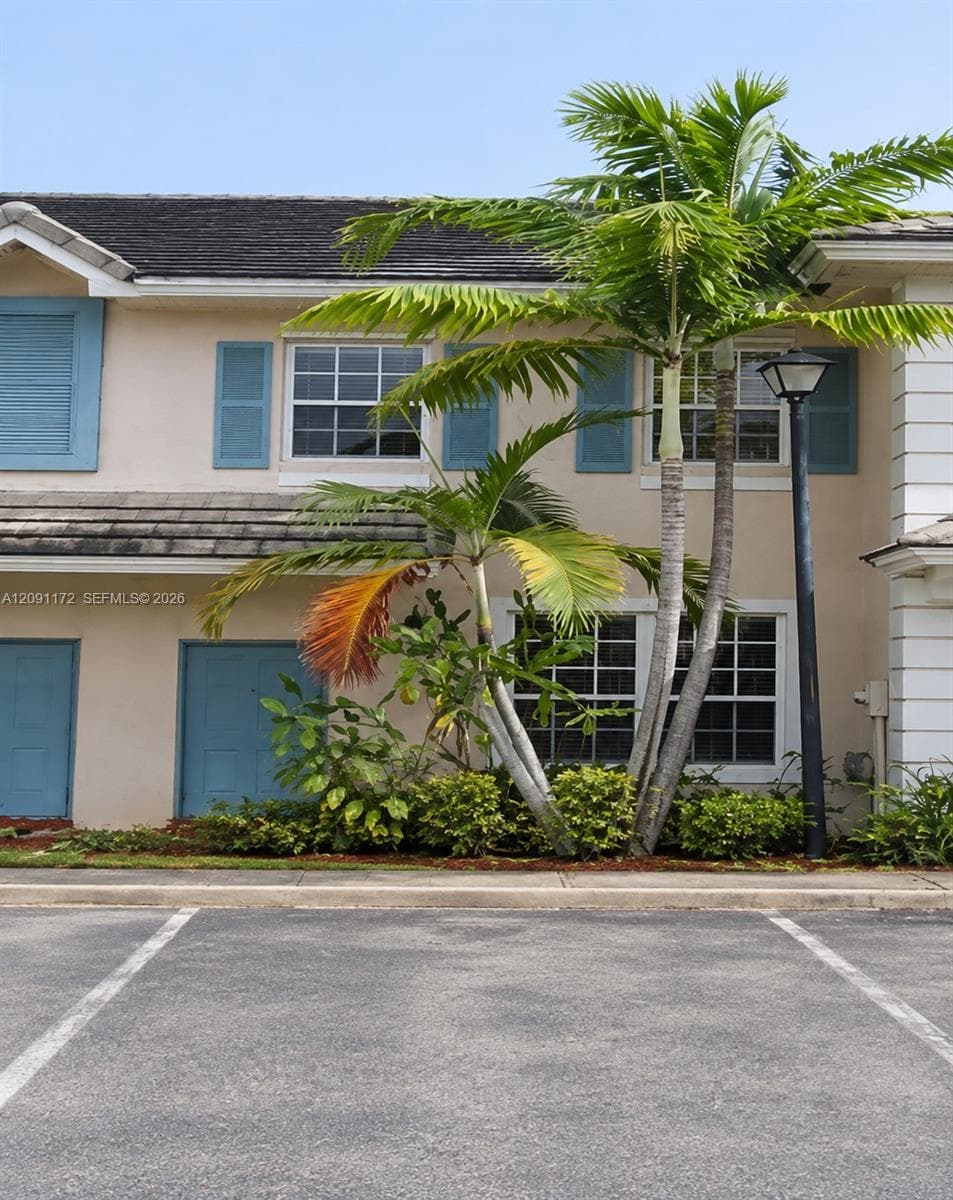 739 NW 42nd Ave, Plantation FL 33317 - Plantation, FL - Photo 1
