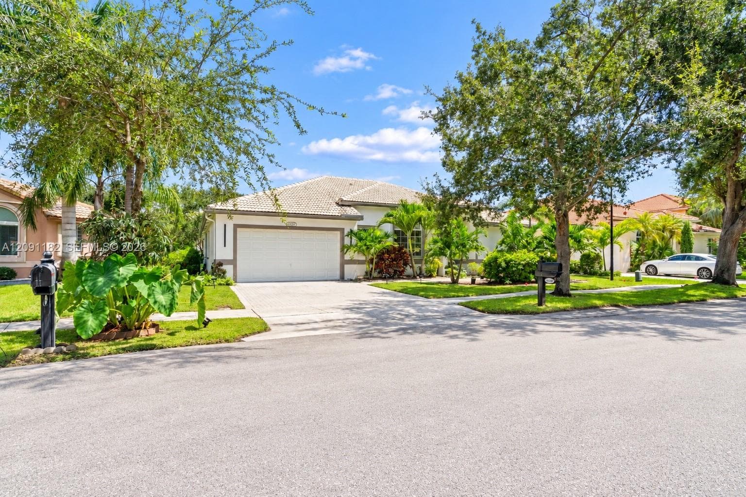 6420 Mallards Way, Coconut Creek FL 33073