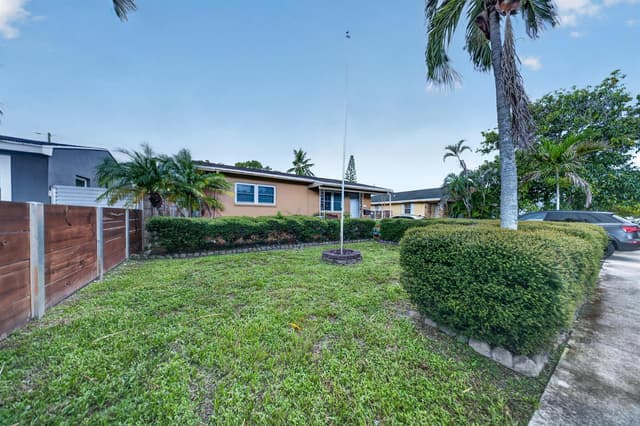 2310 SCOTT Street, Hollywood FL 33020 - Hollywood, FL - Photo 3