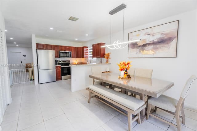 153 NW 6th St, Homestead FL 33030 - Homestead, FL - Photo 4