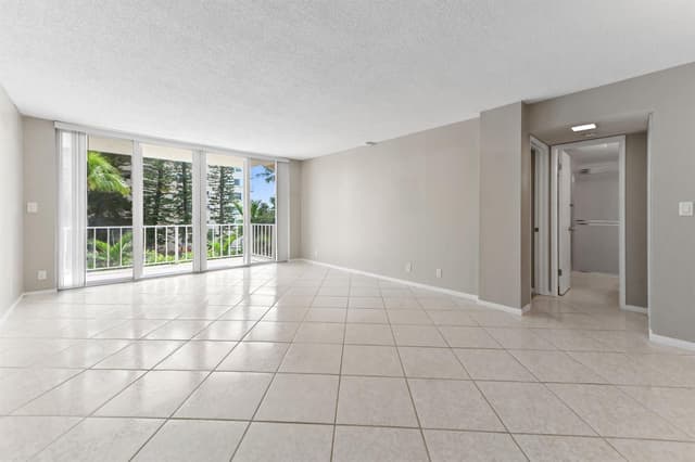 3575 S OCEAN Boulevard # 305, South Palm Beach FL 33480 - South Palm Beach, FL - Photo 4
