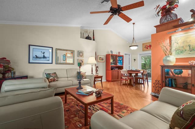 396 REDWOOD Lane, Boca Raton FL 33487 - Boca Raton, FL - Photo 4