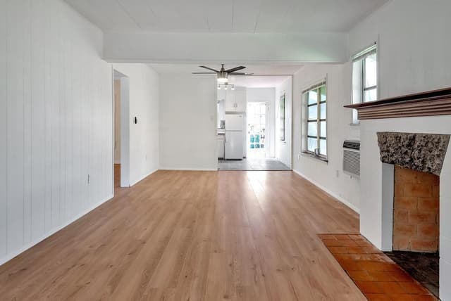 713 10th Avenue N, FL 33460 - Photo 6