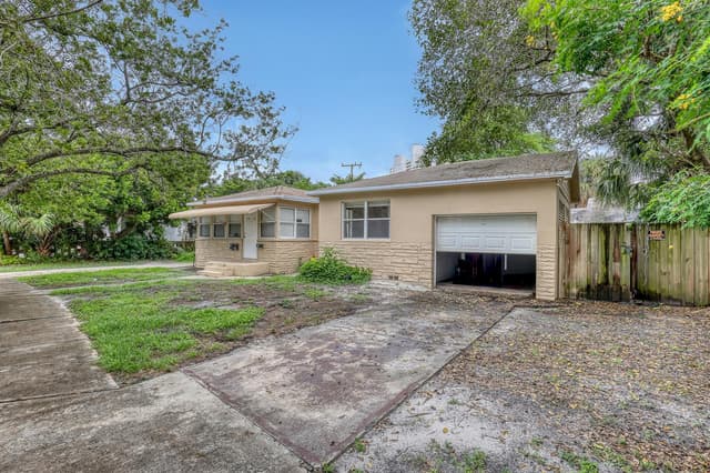 5014 SPRUCE Avenue, West Palm Beach FL 33407 - West Palm Beach, FL - Photo 2