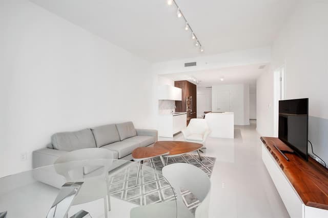 851 NE 1ST Avenue # 2005, Miami FL 33132 - Miami, FL - Photo 4