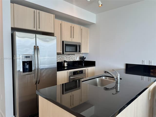 79 SW 12th St # 3005, Miami FL 33130 - Miami, FL - Photo 3