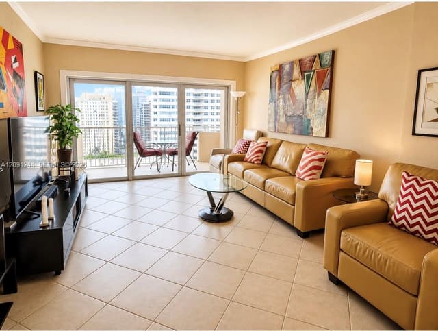 1980 S Ocean Dr # 15K, Hallandale Beach FL 33009 - Hallandale Beach, FL - Photo 3