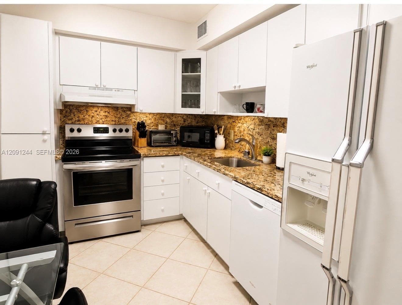 1980 S Ocean Dr # 15K, Hallandale Beach FL 33009 - Hallandale Beach, FL - Photo 1