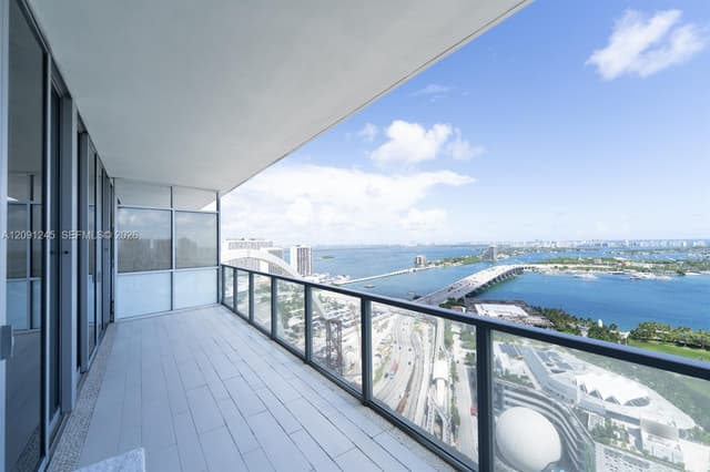 1100 Biscayne Blvd # 3302, Miami FL 33132 - Miami, FL - Photo 2