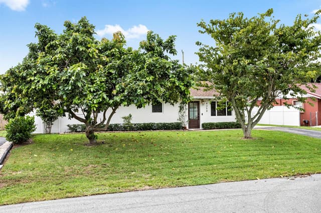 4358 BIRDWOOD Street, Palm Beach Gardens FL 33410 - Palm Beach Gardens, FL - Photo 2