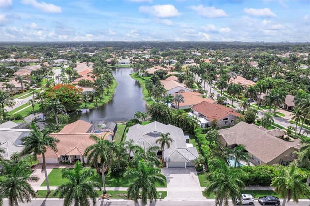 550 NW 110th Ave, Plantation FL 33324 - Plantation, FL - Photo 2